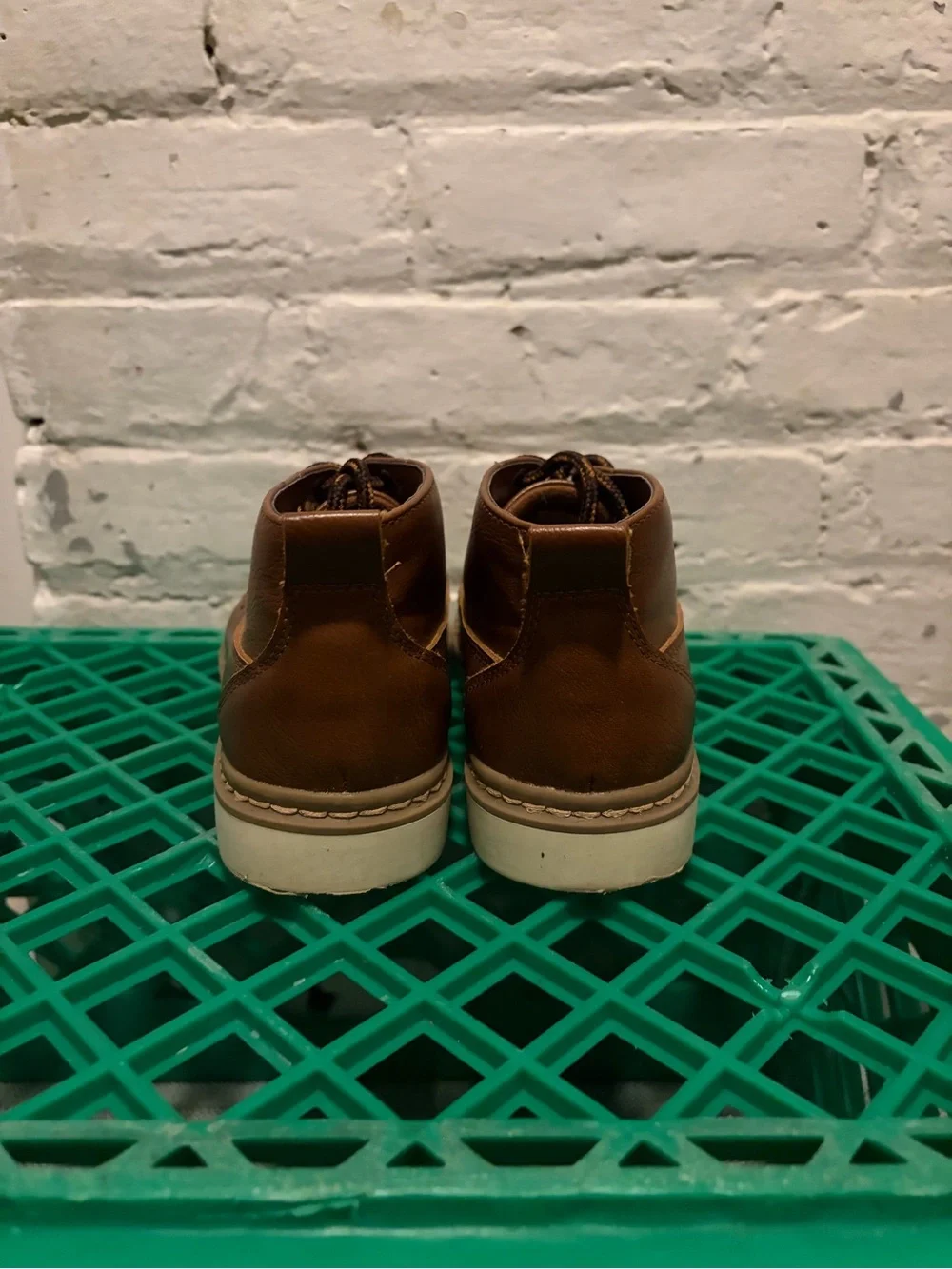 Old Navy Boys Brown Moc Toe Chukka Boots Size 2Y Lace Up